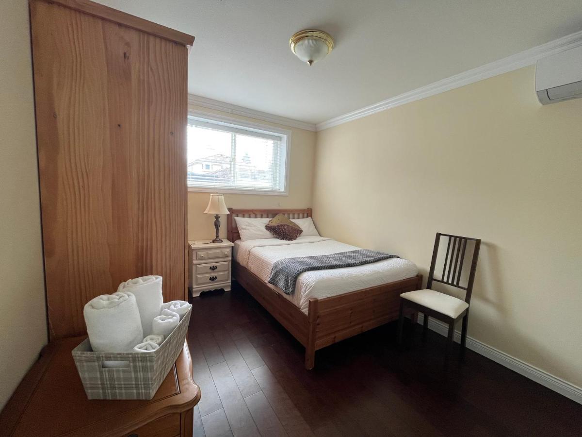 Coze Home In Vancouver Near Yvr Екстер'єр фото
