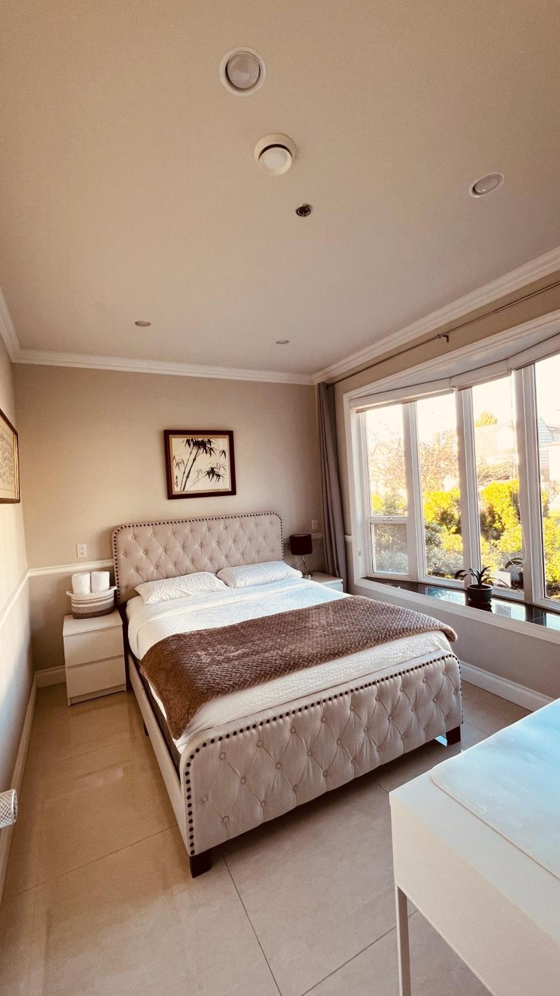 Coze Home In Vancouver Near Yvr Екстер'єр фото